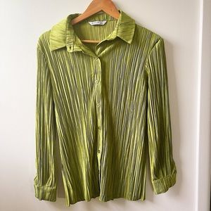NWOT Stradivarius Plisse Green Button Down Top